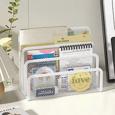range document blanc 4 fentes cahier efface notes sur bureau