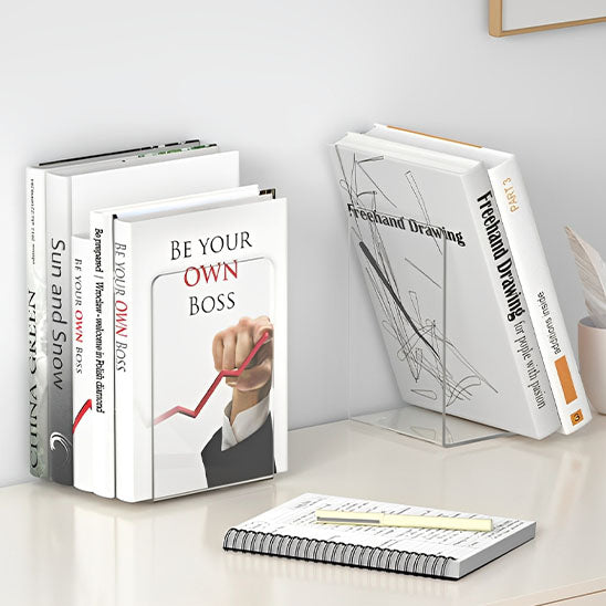 serre livre sur etagere blanc livre avec mur