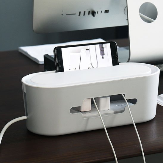 boite rangement cable 3 fils sortant derrière ordinateur 