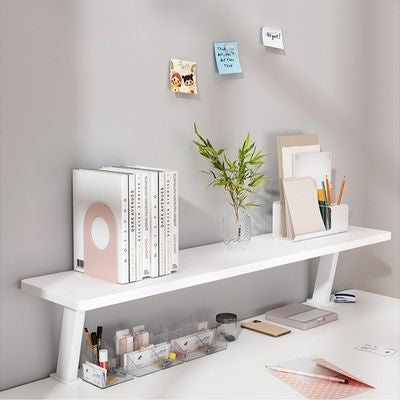bureau étagère articles bureau rangés sous et dessus