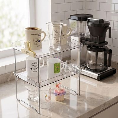 bureau étagère tasses café démonstration cafetière fenêtre