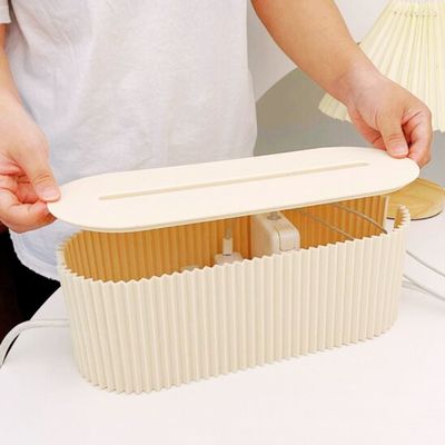 cache pour fil électrique mains ferment couvercle