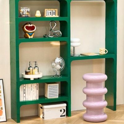 etagere bureau banc rose boîte livres décorations