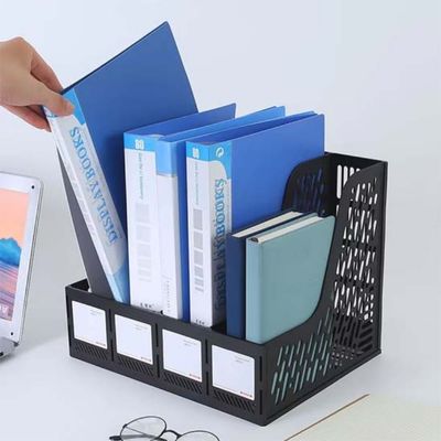 main prend cahier organiseur pour bureau noir plein