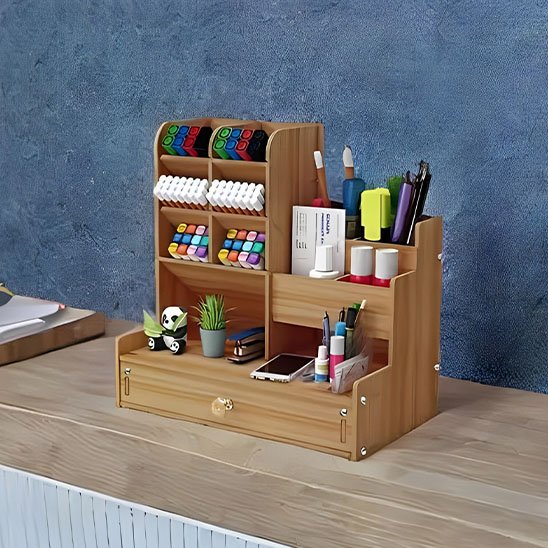 Organiseur pour bureau crayons marqueurs dedans sur tablette