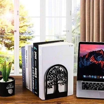 serre livre noir metal arbre feuilles supportant livres