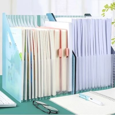 trieur rempli en extension livres documents feuilles